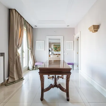 Tawn Luxury Apartment