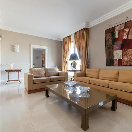 Tawn Luxury Apartment *
